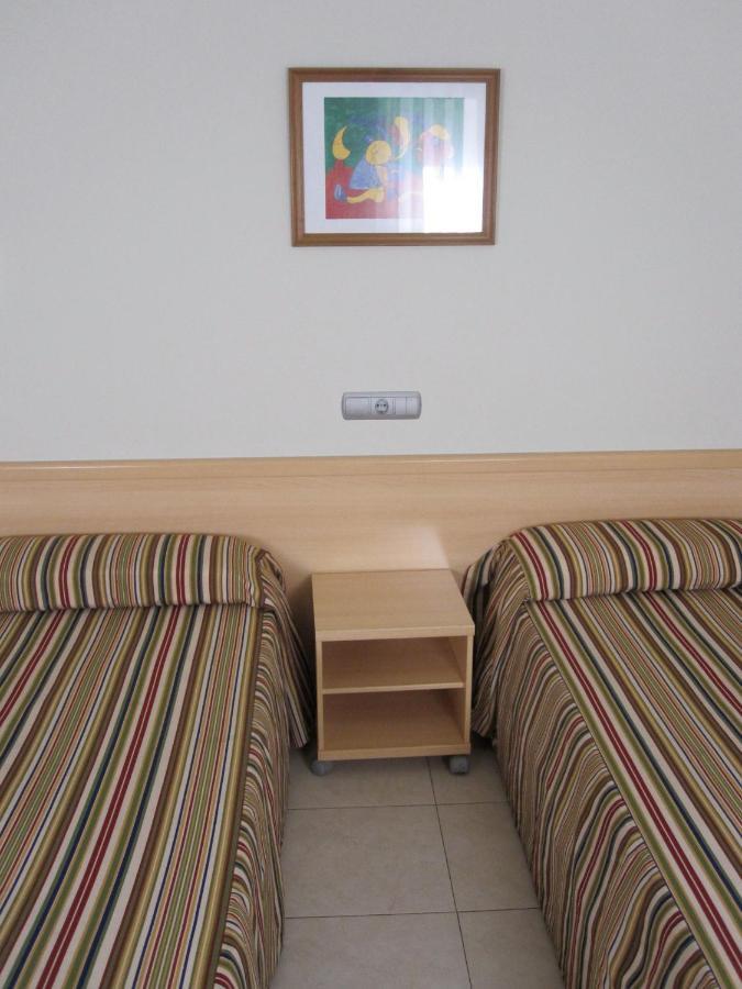 Hotel Blauet By Bossh Hotels El Prat de Llobregat Quarto foto