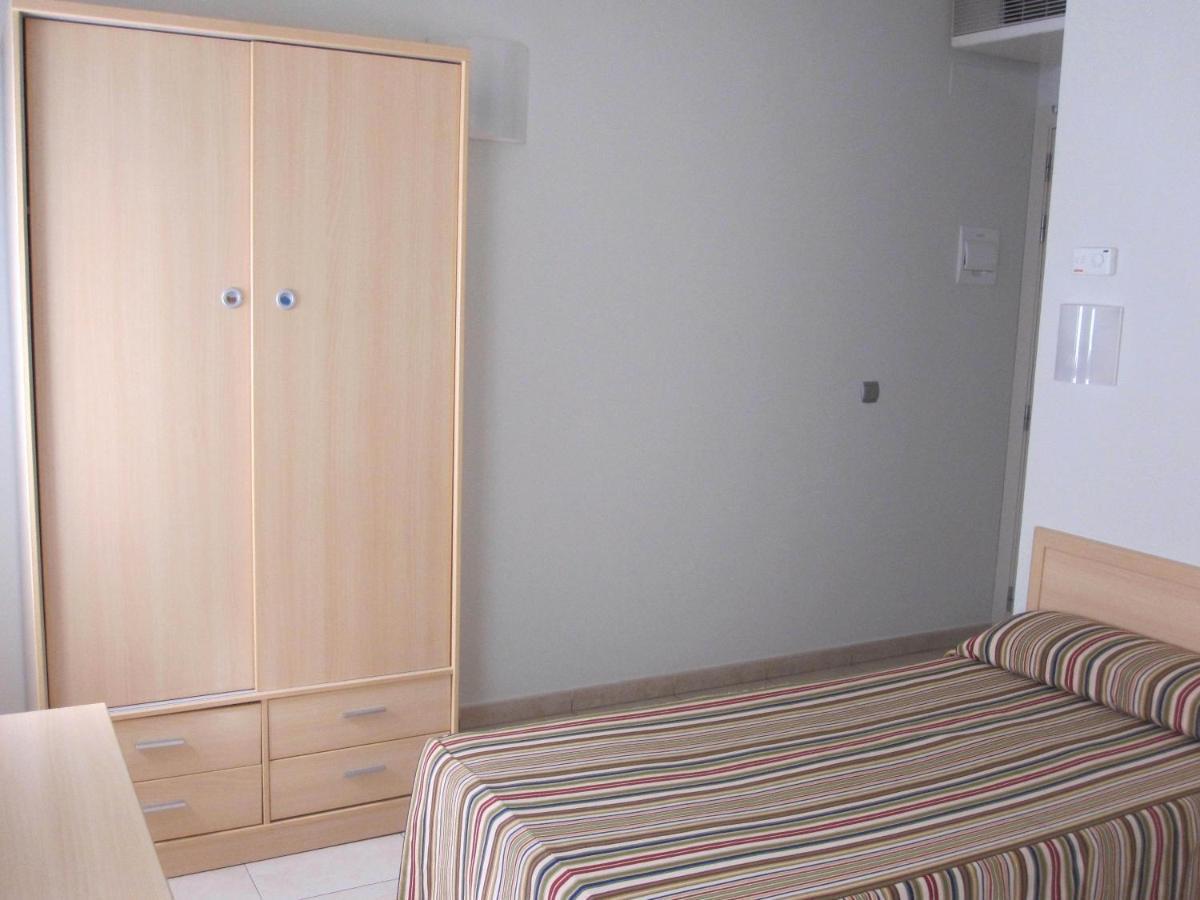 Hotel Blauet By Bossh Hotels El Prat de Llobregat Quarto foto